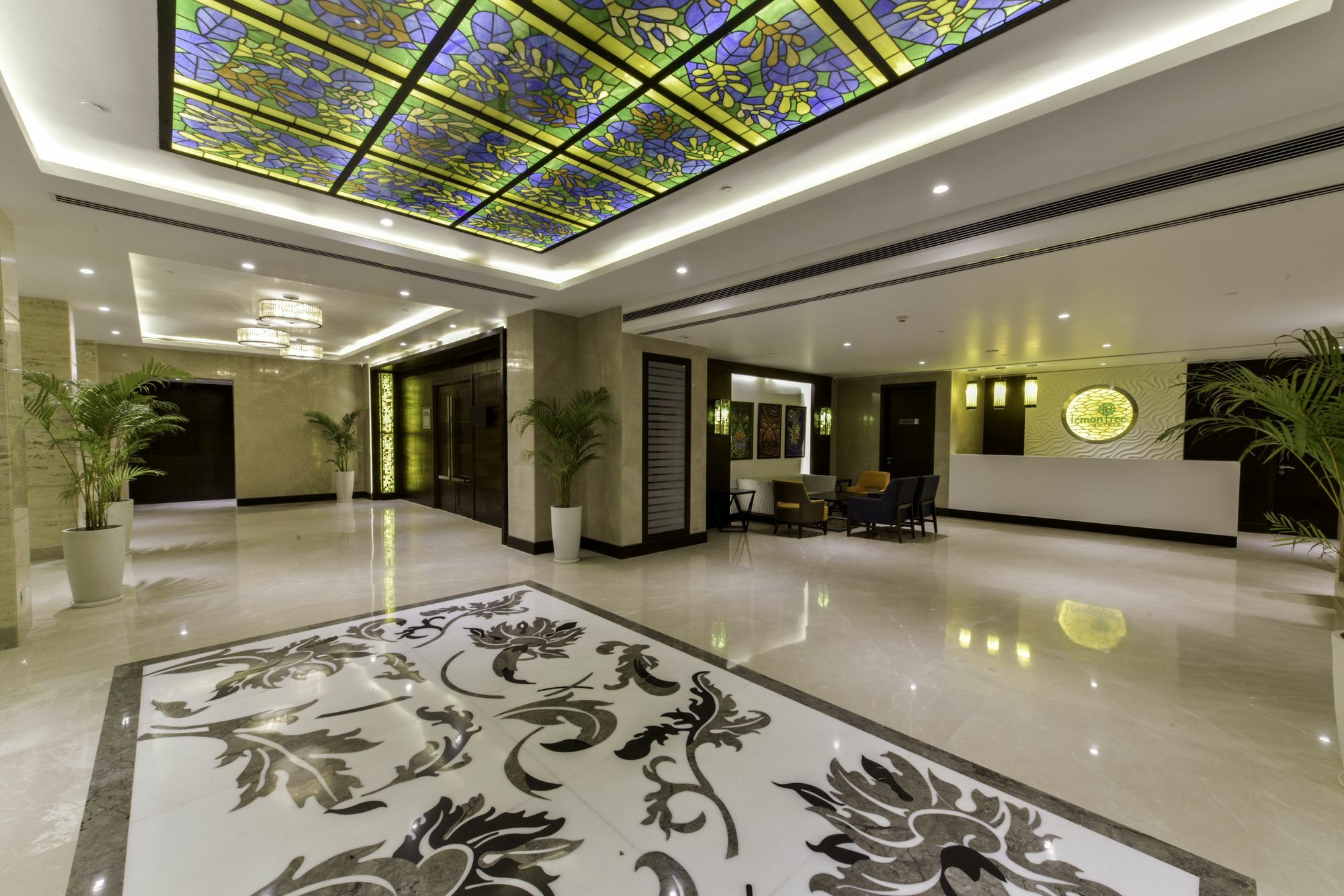 Lemon Tree Hotel Jammu Exteriör bild